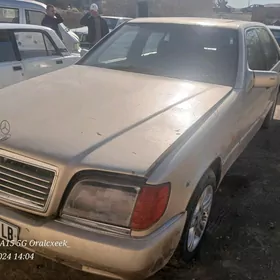 Mercedes-Benz 500E 1992