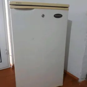 холодильник супра кичи