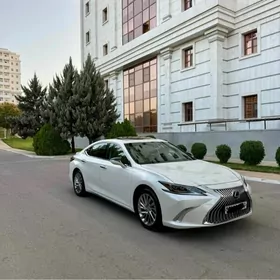 Lexus ES 350 2020