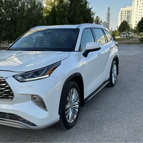 Toyota Highlander 2020