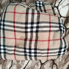 galyn mata Burberry