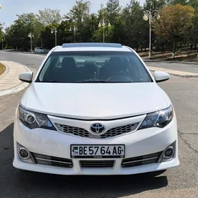 Toyota Camry 2013