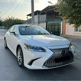 Lexus ES 350 2021