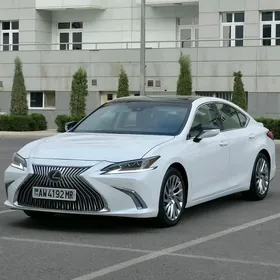 Lexus ES 350 2020