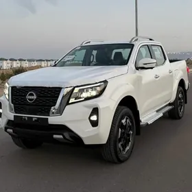Nissan Navara 2025