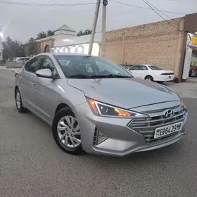 Hyundai Elantra 2020
