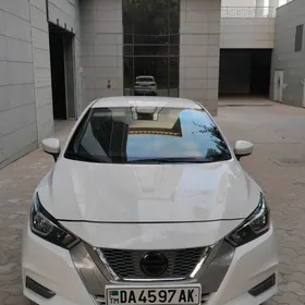 Nissan Versa 2020