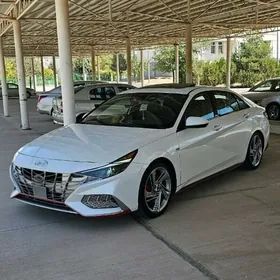 Hyundai Elantra 2021