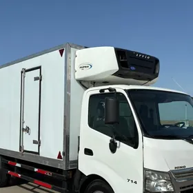Toyota Hino 2018