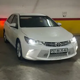 Toyota Camry 2017