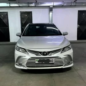 Toyota Camry 2023