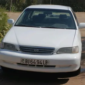 Toyota Corona 1999