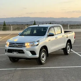 Toyota Hilux 2025