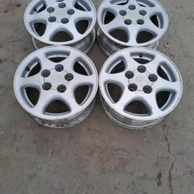 Toyota diska 14 lik