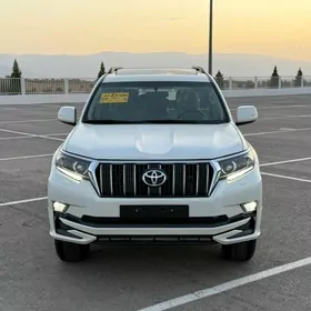 Toyota Land Cruiser Prado 2023