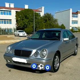 Mercedes-Benz E320 2002
