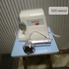 Мясорубка электрическая