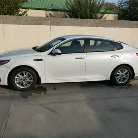 Kia Optima 2020