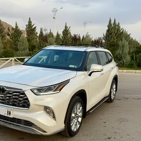 Toyota Highlander 2023