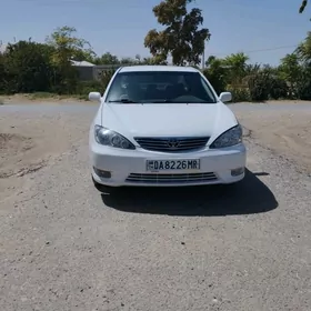 Toyota Camry 2004