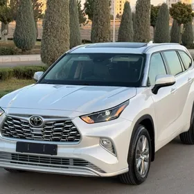 Toyota Highlander 2022