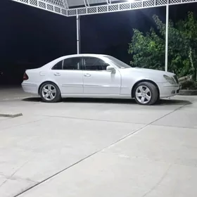 Mercedes-Benz E320 2006