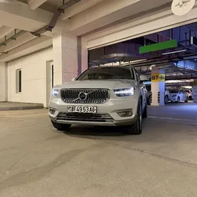 Volvo XC40 2020