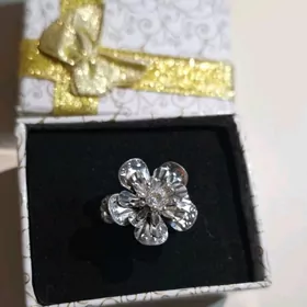 Серебряные украшения