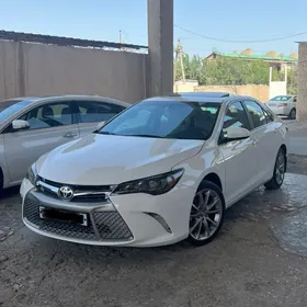 Toyota Camry 2017