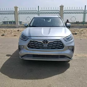 Toyota Highlander 2022