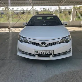 Toyota Camry 2012