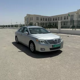 Toyota Camry 2010