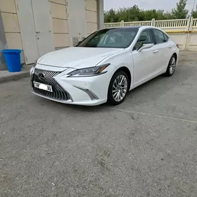 Lexus ES 350 2020