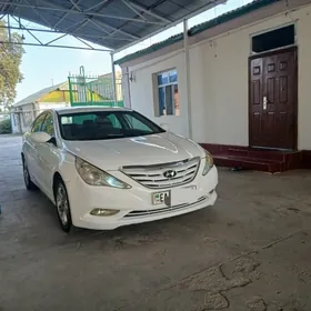 Hyundai Sonata 2011
