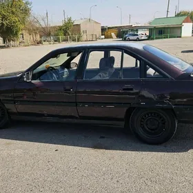 Opel Omega 1990