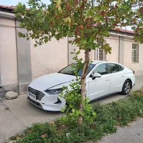 Hyundai Sonata 2021