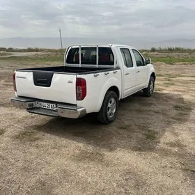 Nissan Navara 2010