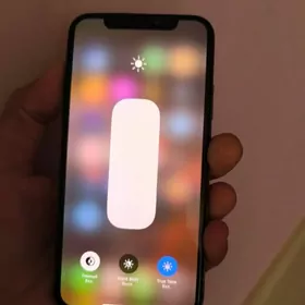 iPhone XS