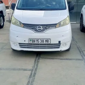 Nissan NV200 2020