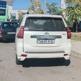 Toyota Land Cruiser Prado 2013