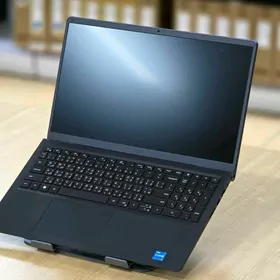 Dell 3530/i3-13/120Hz/512GB