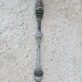 граната Королла 2018