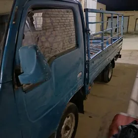 Toyota Dyna 2000