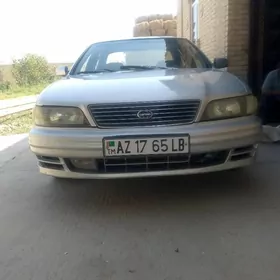 Nissan Cefiro 1995
