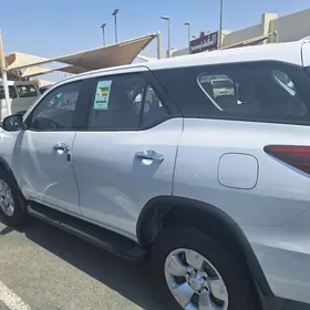 Toyota Fortuner 2025