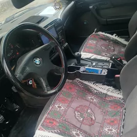 BMW 525 1992