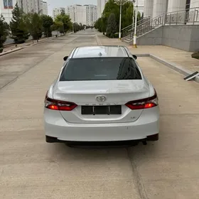 Toyota Camry 2022