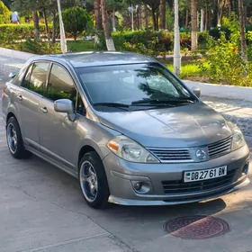 Nissan Versa 2010