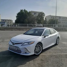 Toyota Camry 2020