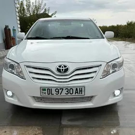 Toyota Camry 2010
